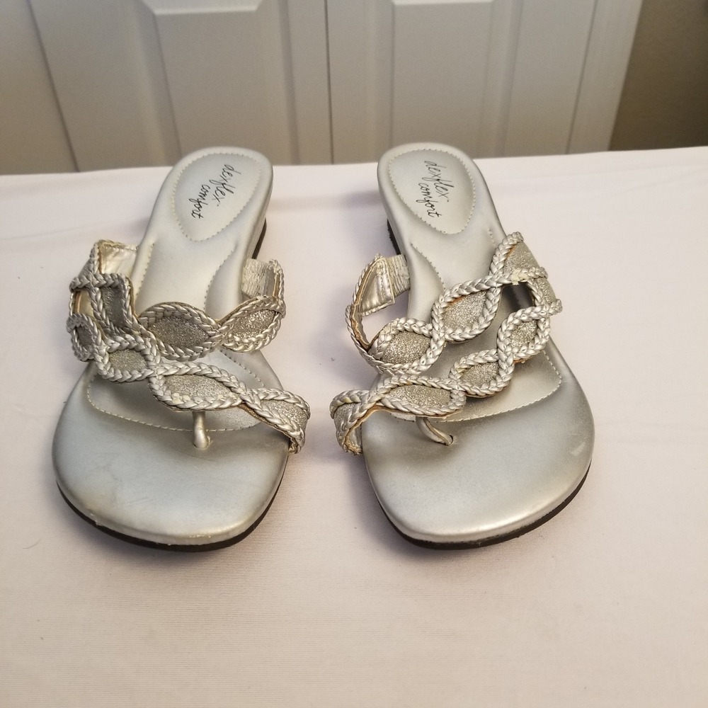 Dexflex Comfort Silver Braided Thong Sandals Glitter Metallic Low Wedge Womens 7